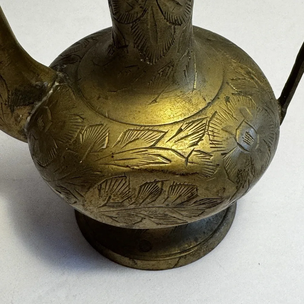 Vintage Mini‎ Brass Genie Oil Pitcher Etched Lid Decanter 6